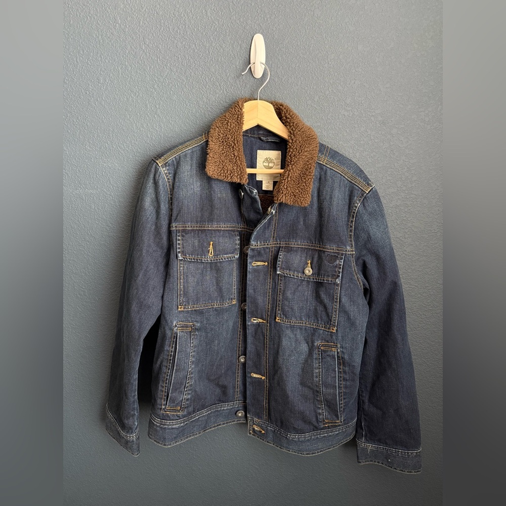 Timberland Men's Blue Denim Jacket with Brown Collar